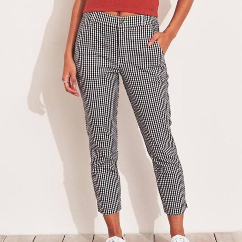 Hollister Cropped Pants